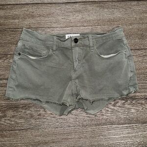 Frame Le Cutoff shorts